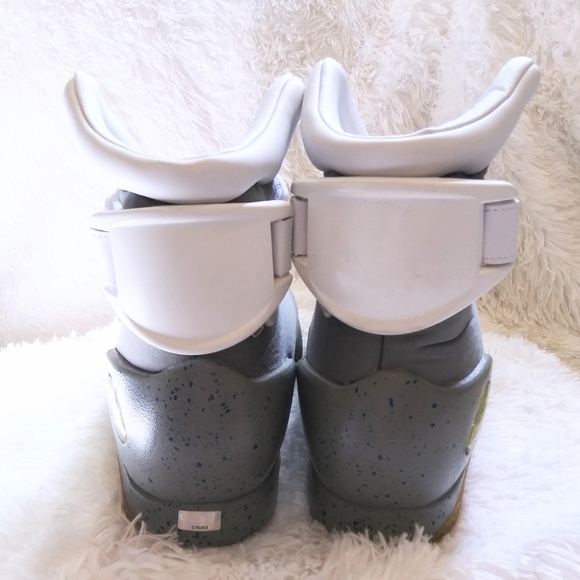 Michael J. Fox Autographed Back to the Future 2 Shoes - Picture 6 of 8